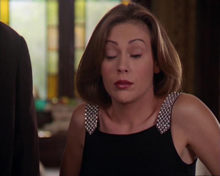 Charmed-Online_dot_net-4x03HellHathNoFury0930.jpg