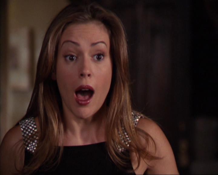 Charmed-Online_dot_net-4x03HellHathNoFury0999.jpg