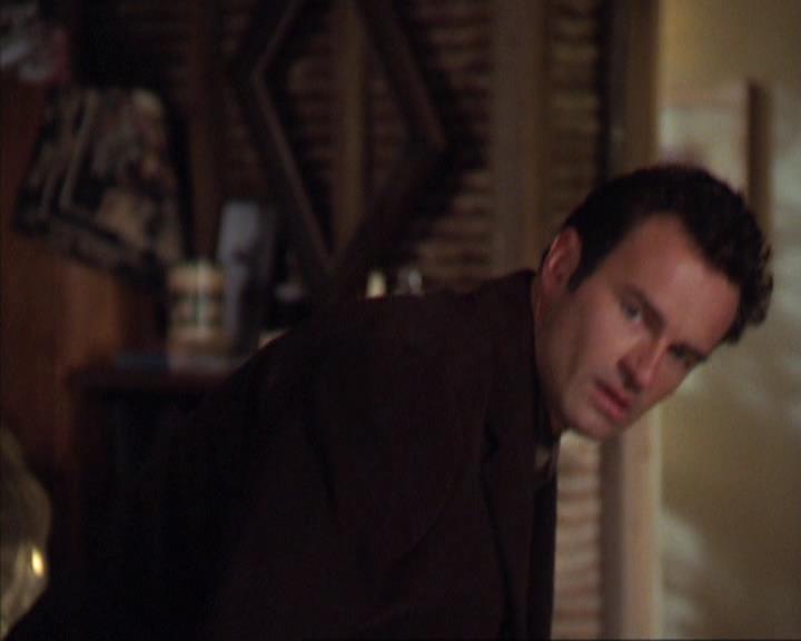 Charmed-Online_dot_net-4x03HellHathNoFury1044.jpg