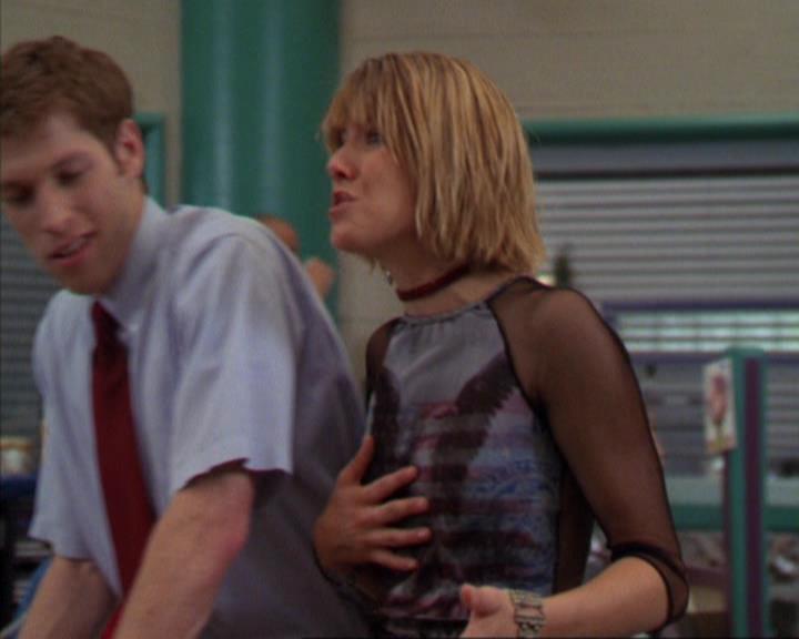 Charmed-Online_dot_net-4x03HellHathNoFury1070.jpg