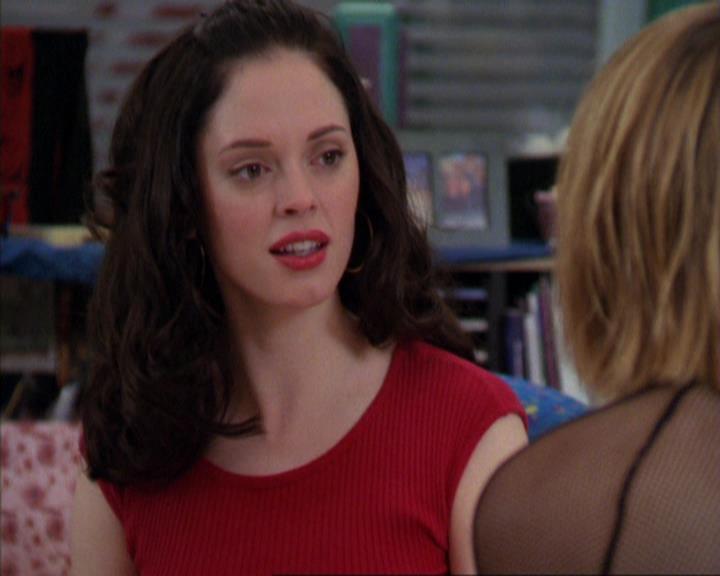 Charmed-Online_dot_net-4x03HellHathNoFury1114.jpg