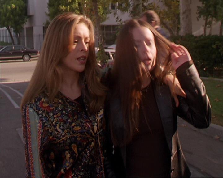 Charmed-Online_dot_net-4x03HellHathNoFury1189.jpg