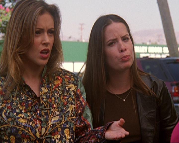 Charmed-Online_dot_net-4x03HellHathNoFury1223.jpg