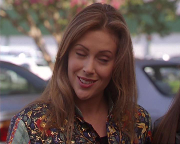 Charmed-Online_dot_net-4x03HellHathNoFury1247.jpg