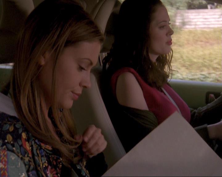 Charmed-Online_dot_net-4x03HellHathNoFury1307.jpg