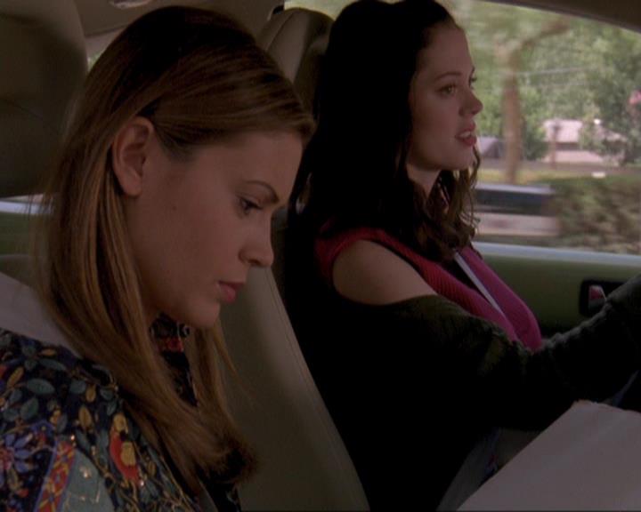 Charmed-Online_dot_net-4x03HellHathNoFury1323.jpg