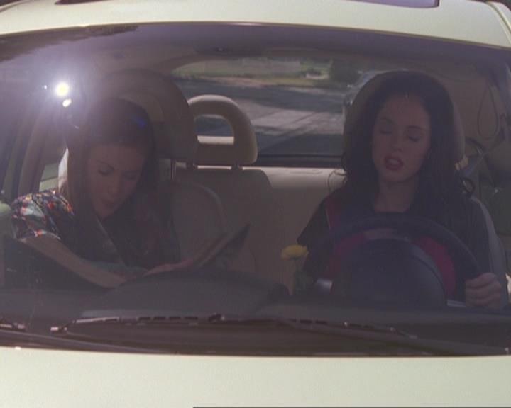 Charmed-Online_dot_net-4x03HellHathNoFury1343.jpg