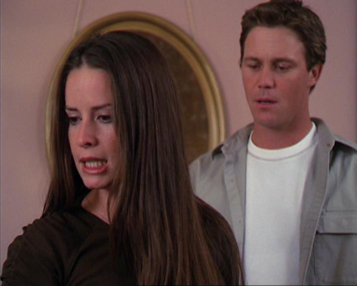 Charmed-Online_dot_net-4x03HellHathNoFury1395.jpg