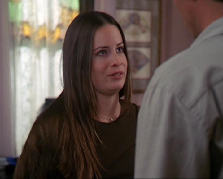Charmed-Online_dot_net-4x03HellHathNoFury1409.jpg