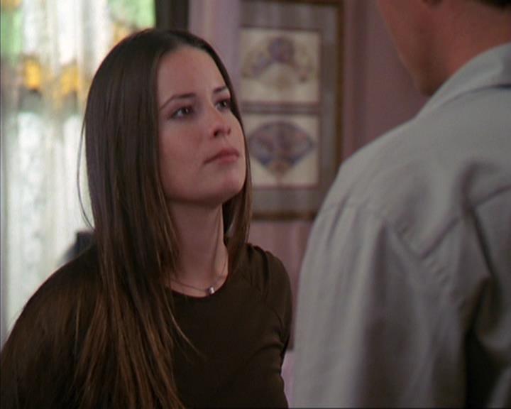 Charmed-Online_dot_net-4x03HellHathNoFury1410.jpg
