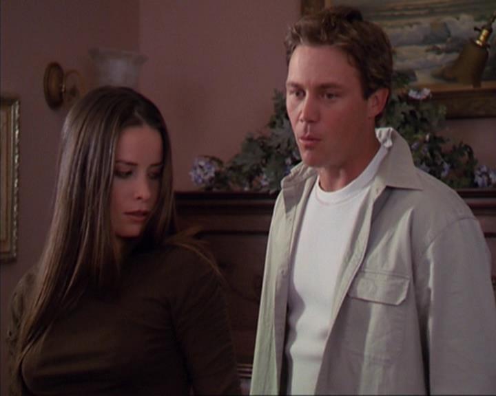 Charmed-Online_dot_net-4x03HellHathNoFury1421.jpg