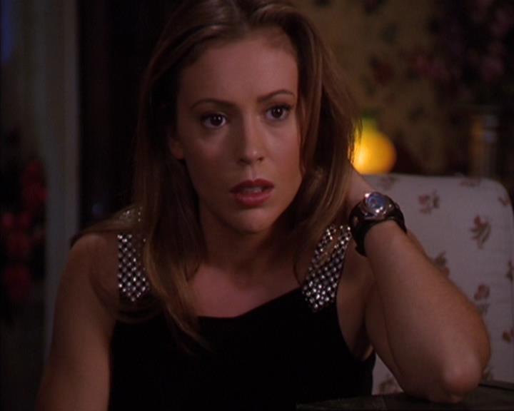 Charmed-Online_dot_net-4x03HellHathNoFury1738.jpg