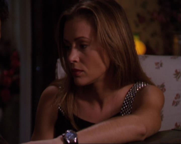 Charmed-Online_dot_net-4x03HellHathNoFury1776.jpg