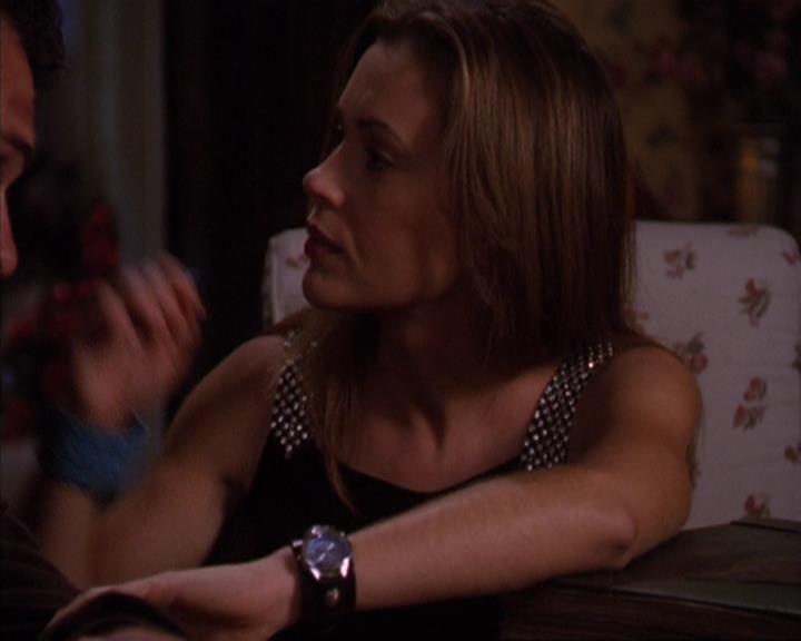 Charmed-Online_dot_net-4x03HellHathNoFury1779.jpg