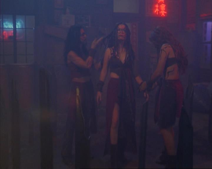 Charmed-Online_dot_net-4x03HellHathNoFury1804.jpg