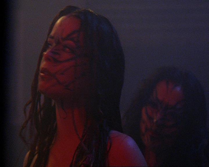 Charmed-Online_dot_net-4x03HellHathNoFury1810.jpg