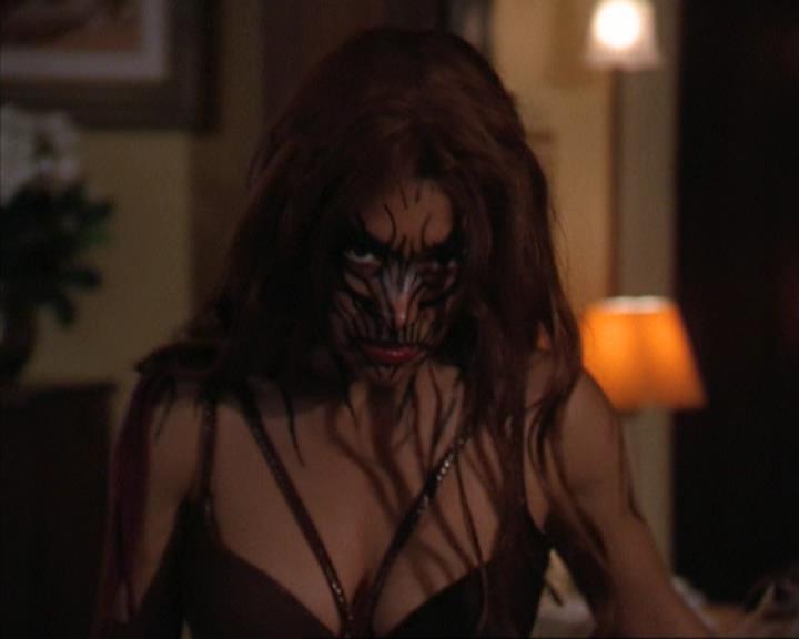 Charmed-Online_dot_net-4x03HellHathNoFury1923.jpg