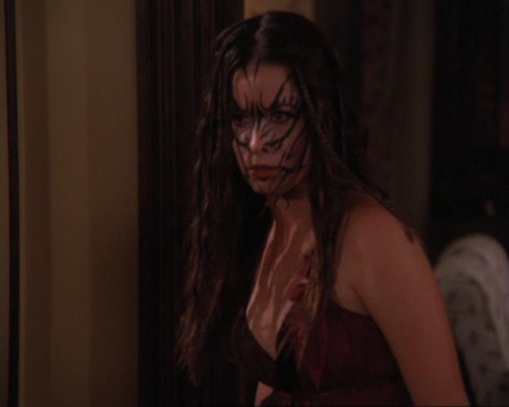 Charmed-Online_dot_net-4x03HellHathNoFury1937.jpg