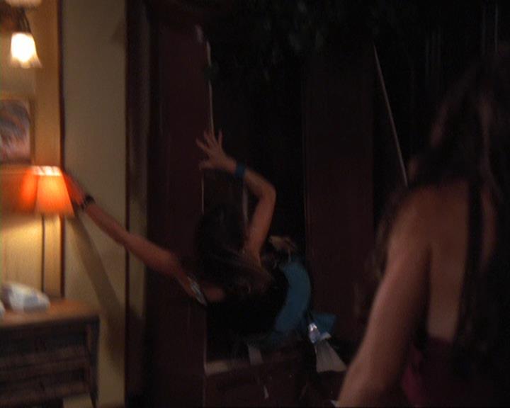 Charmed-Online_dot_net-4x03HellHathNoFury1959.jpg