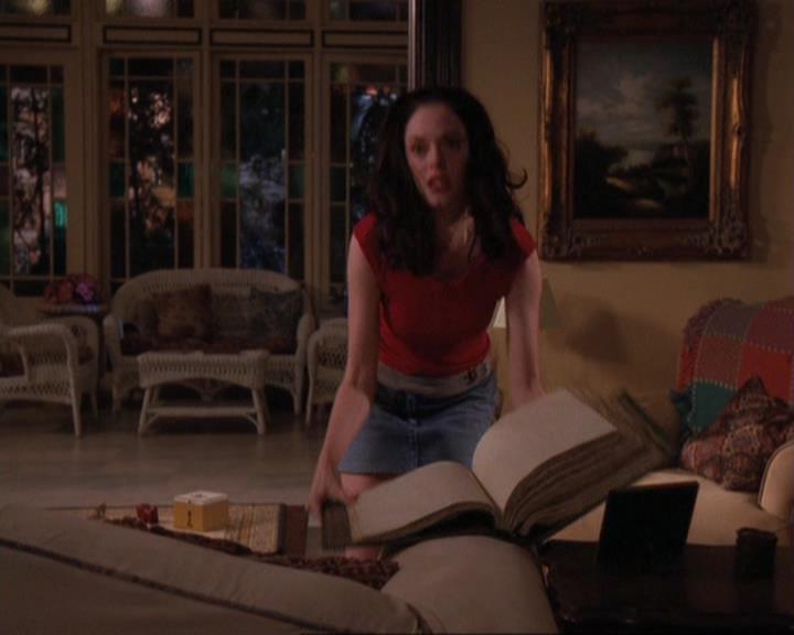 Charmed-Online_dot_net-4x03HellHathNoFury1960.jpg