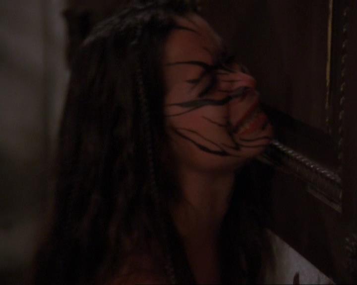 Charmed-Online_dot_net-4x03HellHathNoFury2038.jpg