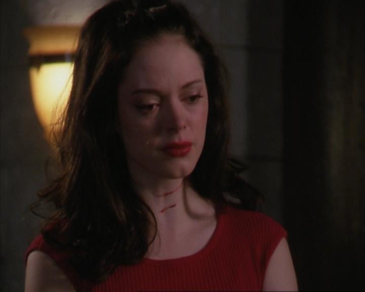 Charmed-Online_dot_net-4x03HellHathNoFury2052.jpg