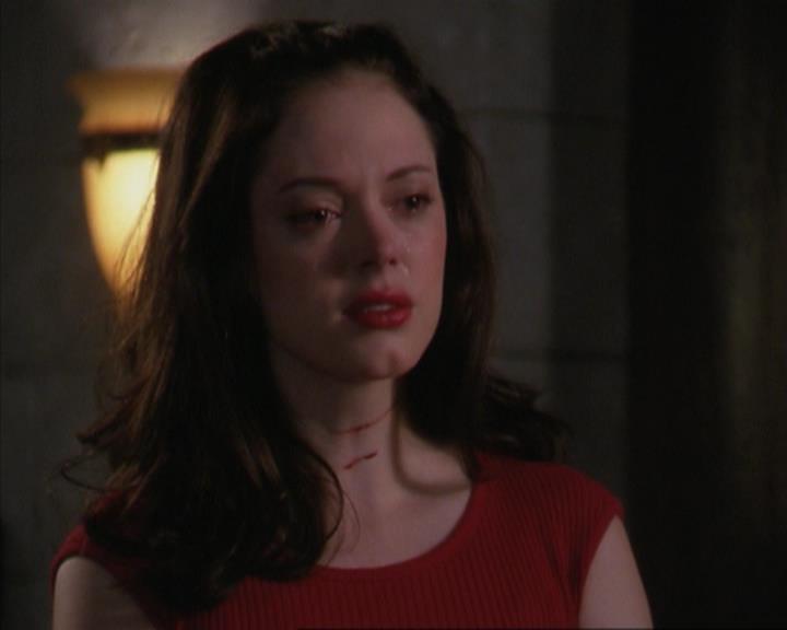 Charmed-Online_dot_net-4x03HellHathNoFury2070.jpg