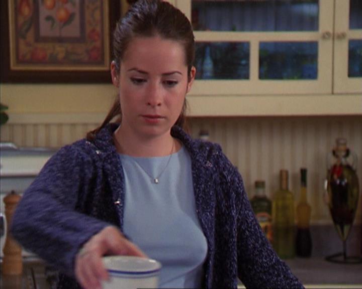 Charmed-Online_dot_net-4x03HellHathNoFury2087.jpg