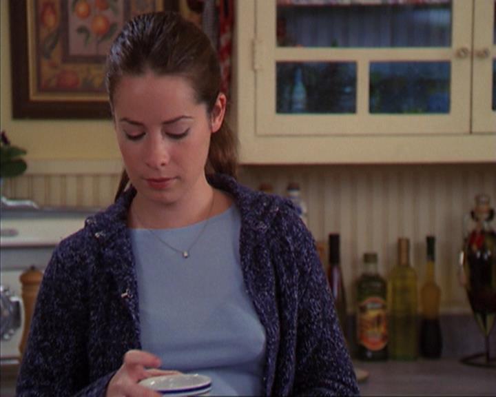 Charmed-Online_dot_net-4x03HellHathNoFury2092.jpg