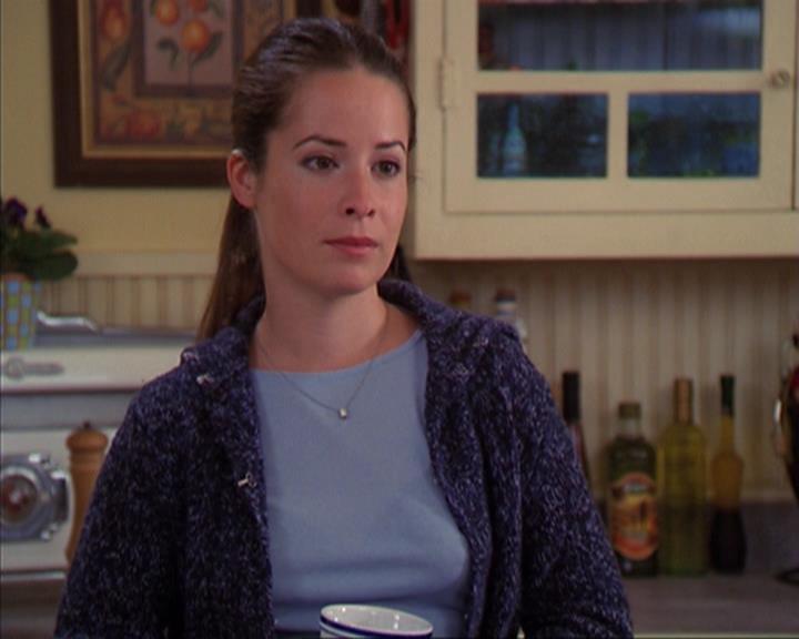 Charmed-Online_dot_net-4x03HellHathNoFury2110.jpg