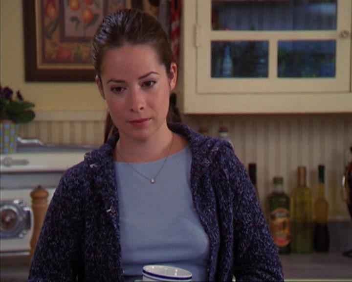 Charmed-Online_dot_net-4x03HellHathNoFury2111.jpg