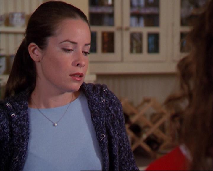 Charmed-Online_dot_net-4x03HellHathNoFury2151.jpg