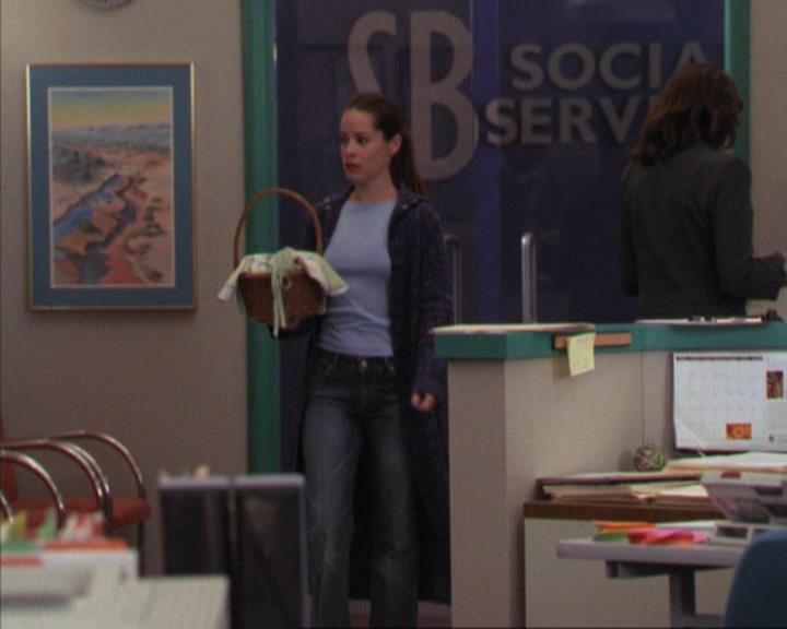 Charmed-Online_dot_net-4x03HellHathNoFury2188.jpg