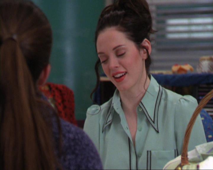Charmed-Online_dot_net-4x03HellHathNoFury2272.jpg