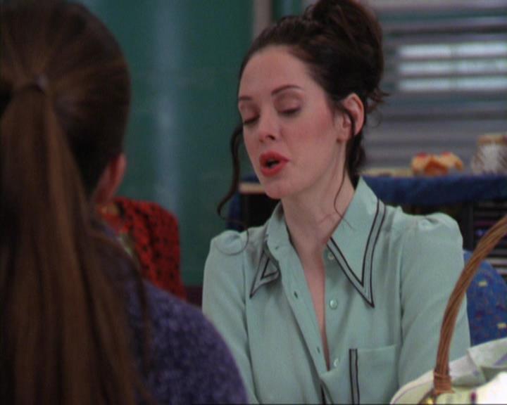 Charmed-Online_dot_net-4x03HellHathNoFury2275.jpg