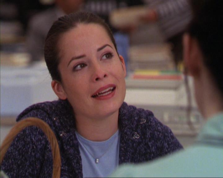 Charmed-Online_dot_net-4x03HellHathNoFury2300.jpg