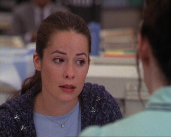 Charmed-Online_dot_net-4x03HellHathNoFury2316.jpg