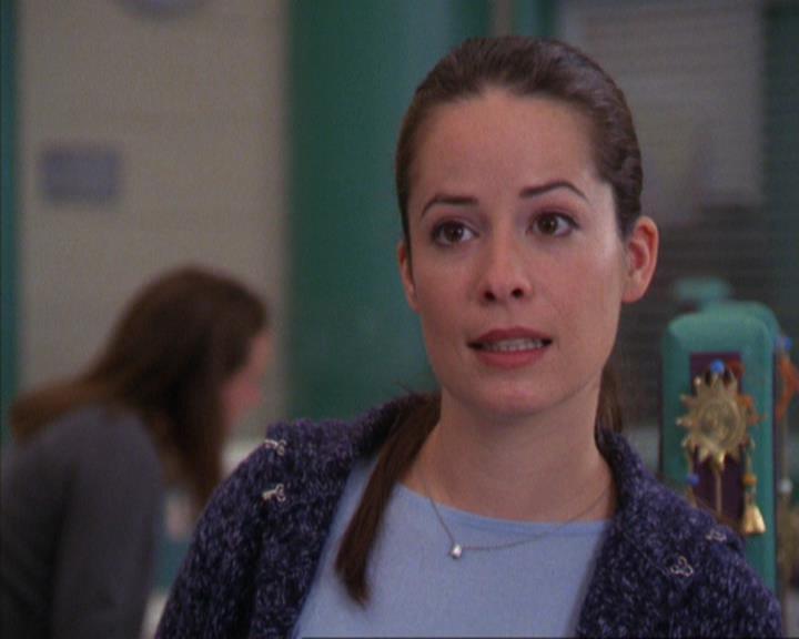 Charmed-Online_dot_net-4x03HellHathNoFury2336.jpg