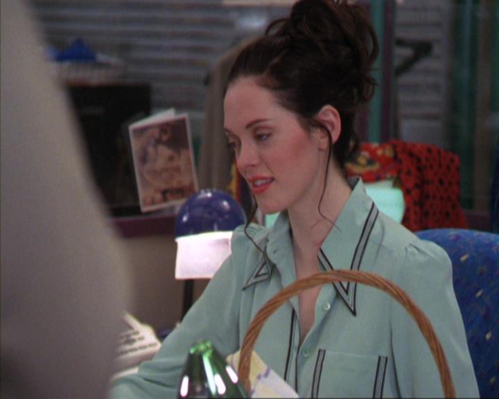 Charmed-Online_dot_net-4x03HellHathNoFury2352.jpg