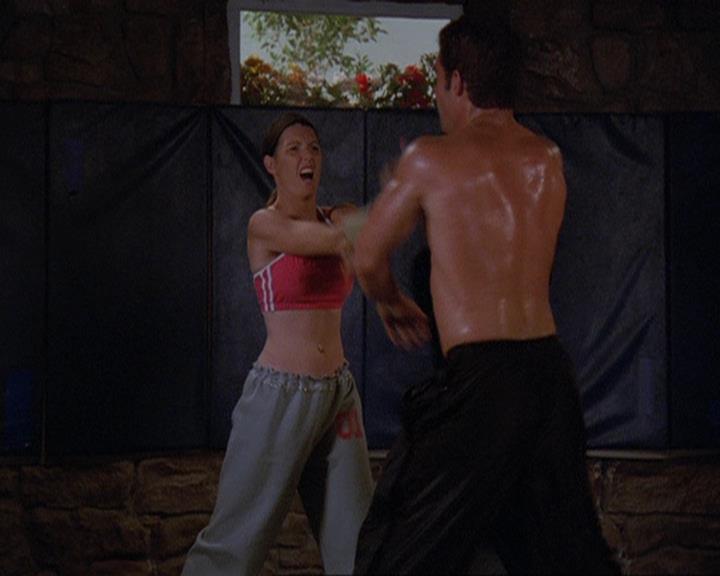 Charmed-Online_dot_net-4x04EnterTheDemon0024.jpg Charmed-Online_dot_net-4x04EnterTheDemon0024.jpg