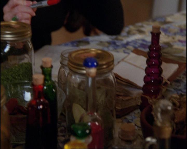Charmed-Online_dot_net-4x04EnterTheDemon0306.jpg