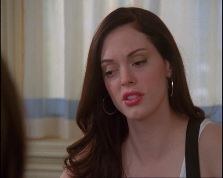 Charmed-Online_dot_net-4x04EnterTheDemon0341.jpg