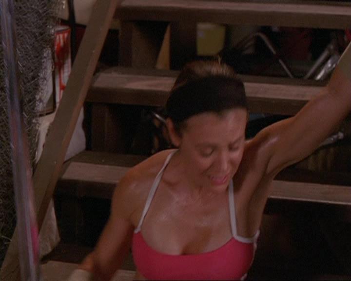 Charmed-Online_dot_net-4x04EnterTheDemon0460.jpg