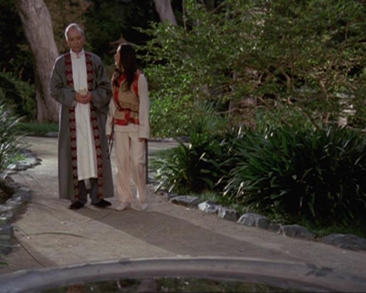Charmed-Online_dot_net-4x04EnterTheDemon0483.jpg