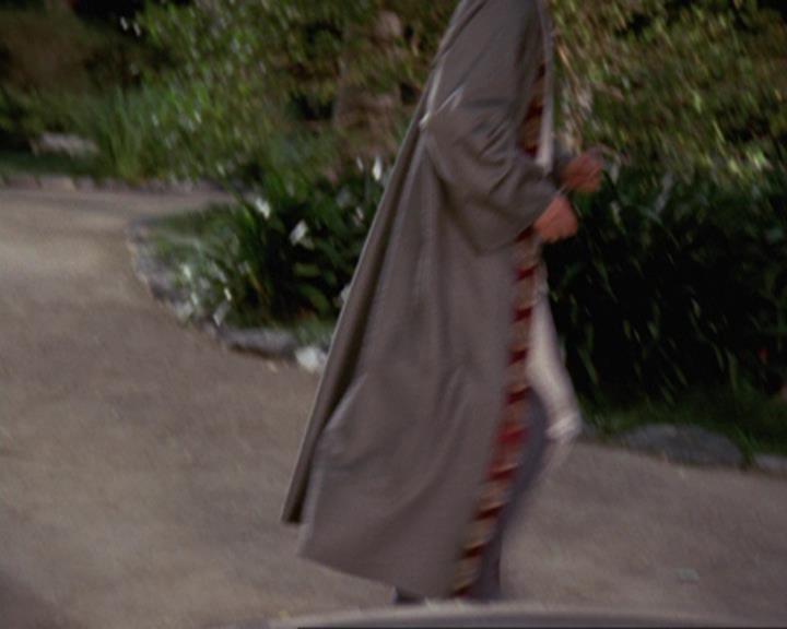 Charmed-Online_dot_net-4x04EnterTheDemon0517.jpg