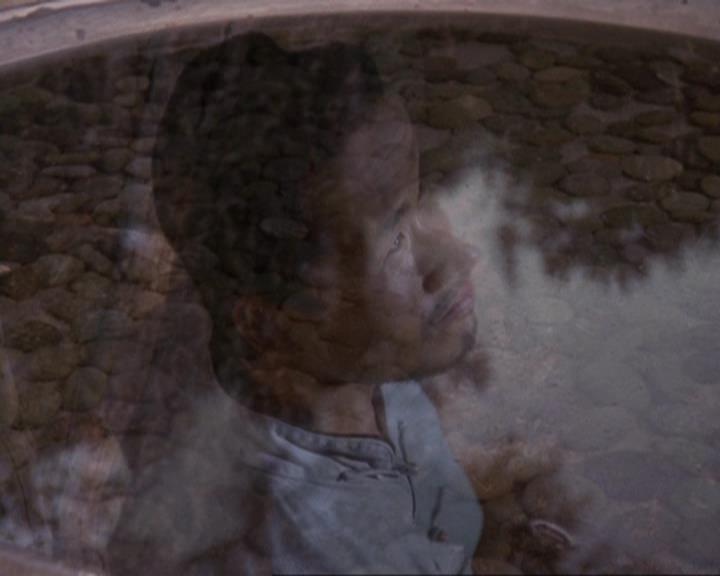Charmed-Online_dot_net-4x04EnterTheDemon0521.jpg