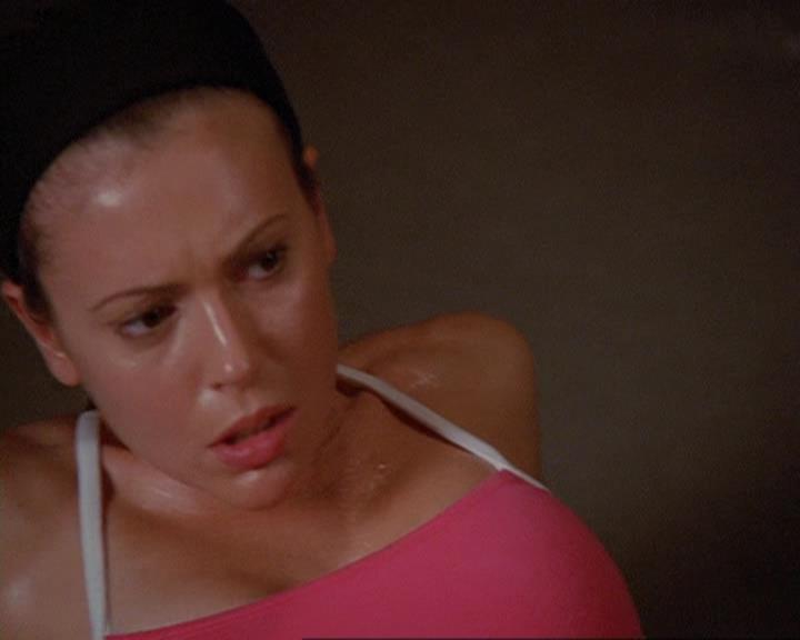 Charmed-Online_dot_net-4x04EnterTheDemon0600.jpg
