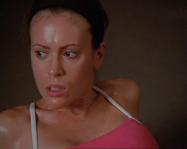 Charmed-Online_dot_net-4x04EnterTheDemon0601.jpg