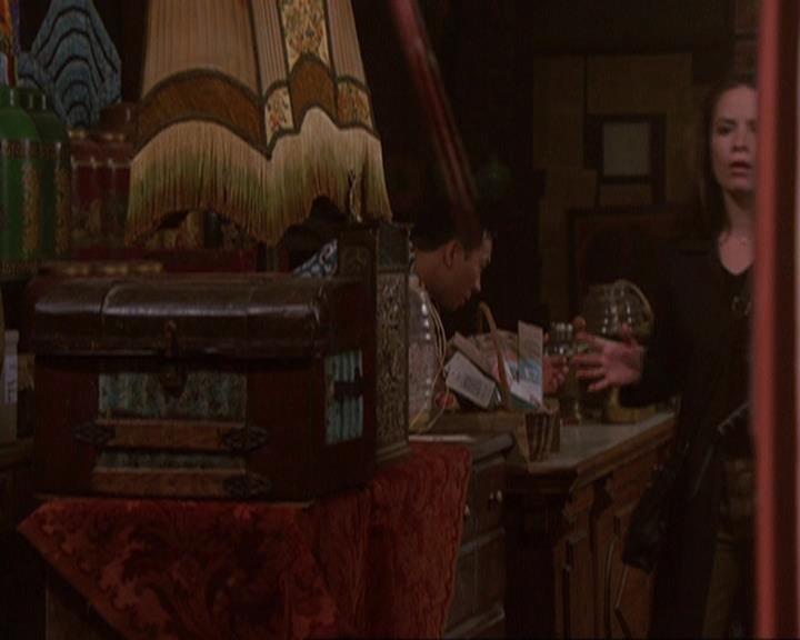 Charmed-Online_dot_net-4x04EnterTheDemon0802.jpg
