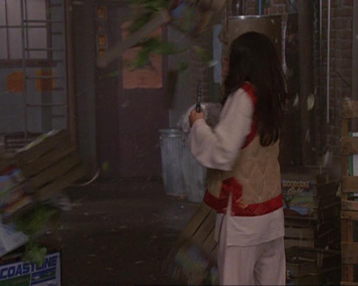 Charmed-Online_dot_net-4x04EnterTheDemon0808.jpg